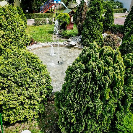 Hotel Fontana Bačka Palanka Exterior foto
